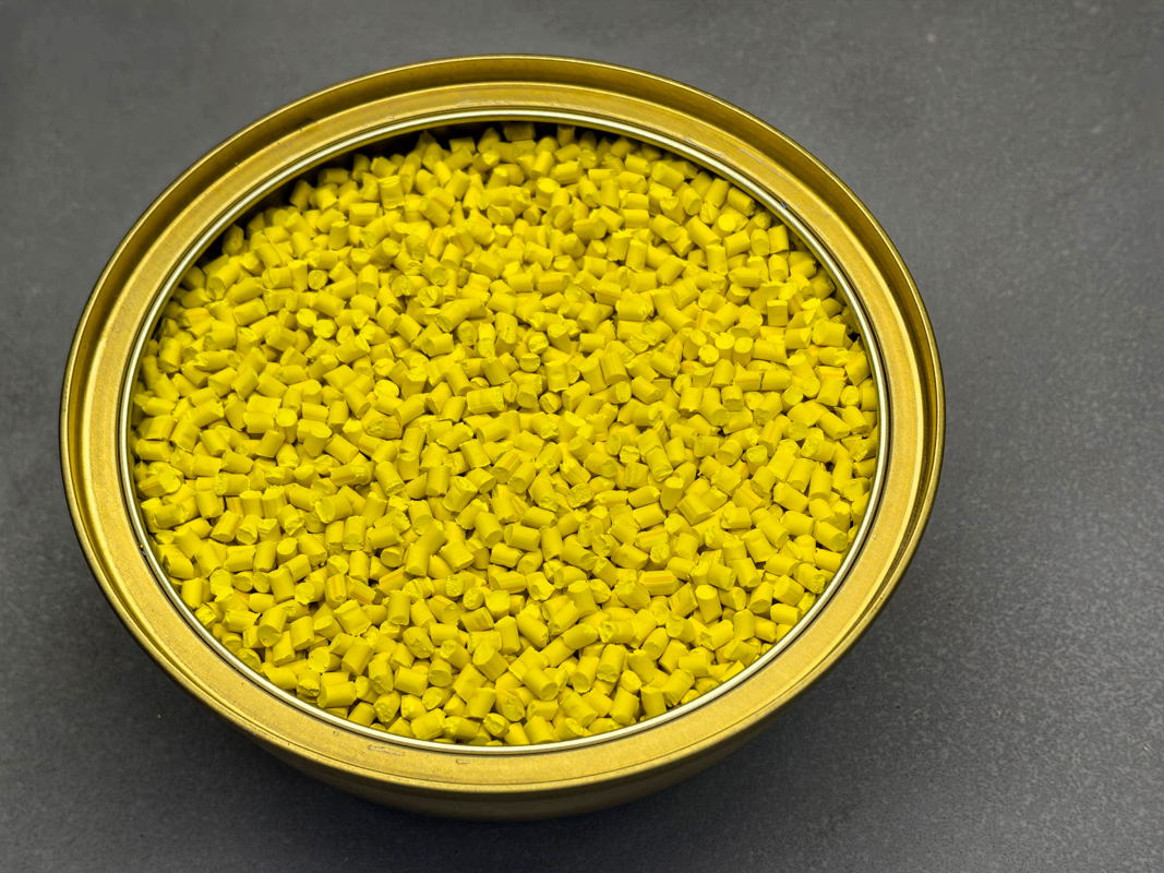 YELLOW C黄色色母粒